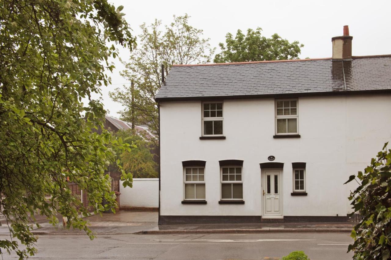 Victoria'S Place Chelmsford Exterior photo